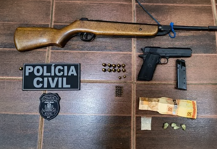 Dupla é presa por suspeita de integrar organização criminosa em Porto dos Gaúchos; armas e cocaína são apreendidas