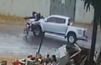 Vídeo mostra colisão entre moto e S10 que matou Raimundo Nonato em São José do Rio Claro