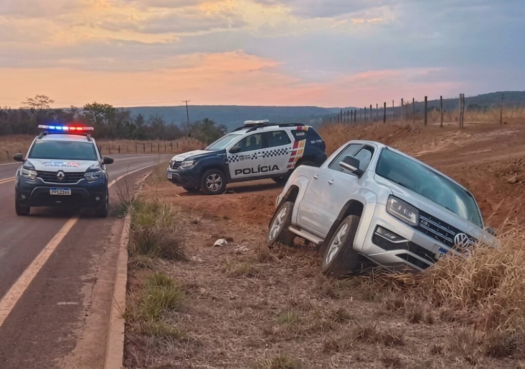 Mulher é sequestrada em semáforo, tem Amarok roubada e suspeito morre em confronto em Rondonópolis