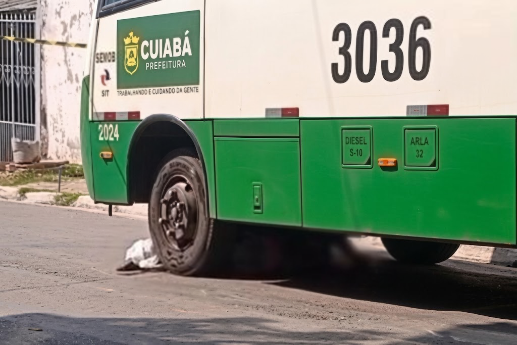 Homem morre após ser atropelado por ônibus no bairro Pedregal, em Cuiabá