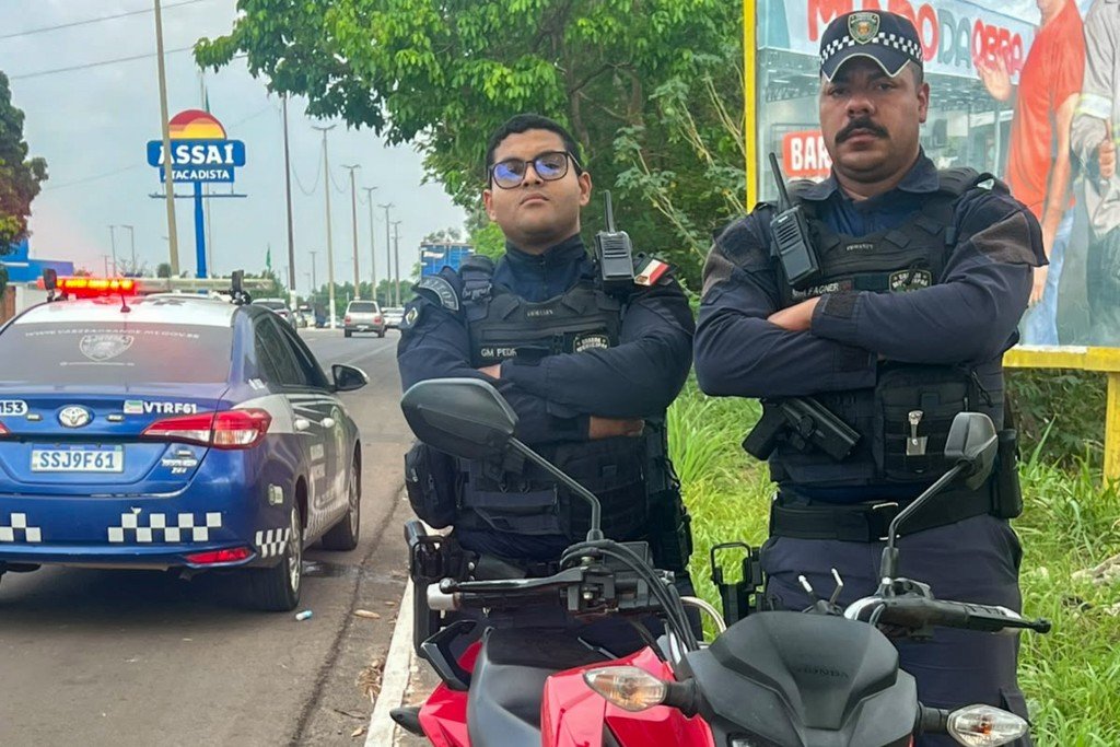 Guarda Municipal recupera motocicleta com registro de roubo ou furto em barranco de Várzea Grande