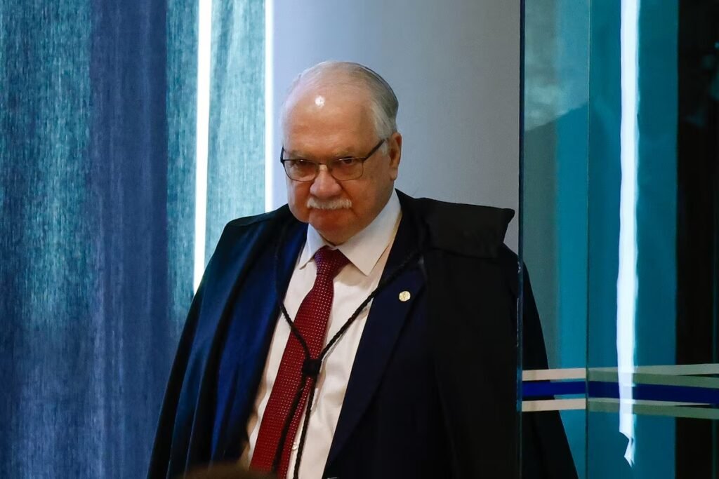Fachin marca sessão do STF para analisar investigação envolvendo Moraes