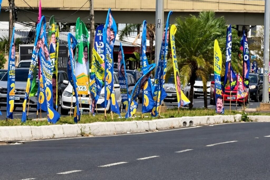 MP Eleitoral mira “paredões” de wind banners e aperta fiscalização em MT