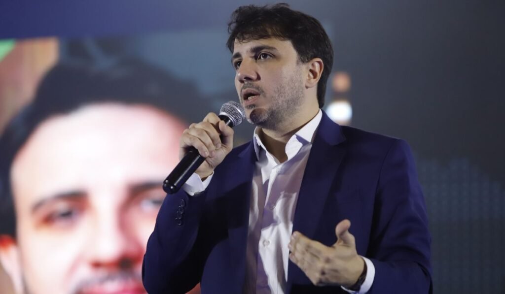 TSE aprova mais três chapas à Presidência e deixa quatro registros sob análise
